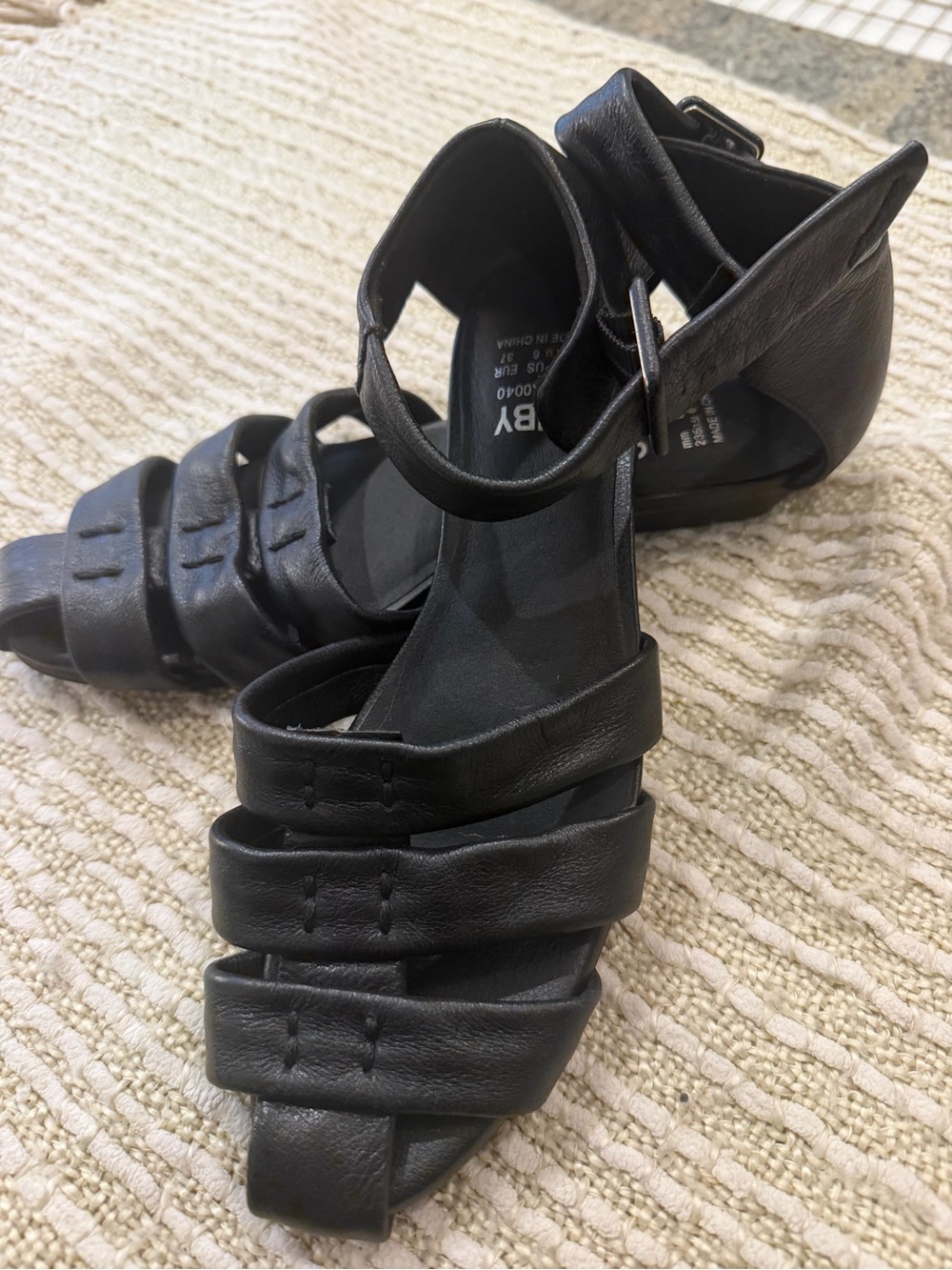 Leather JNBY Women's Black Strappy Ankle-Support Sandals